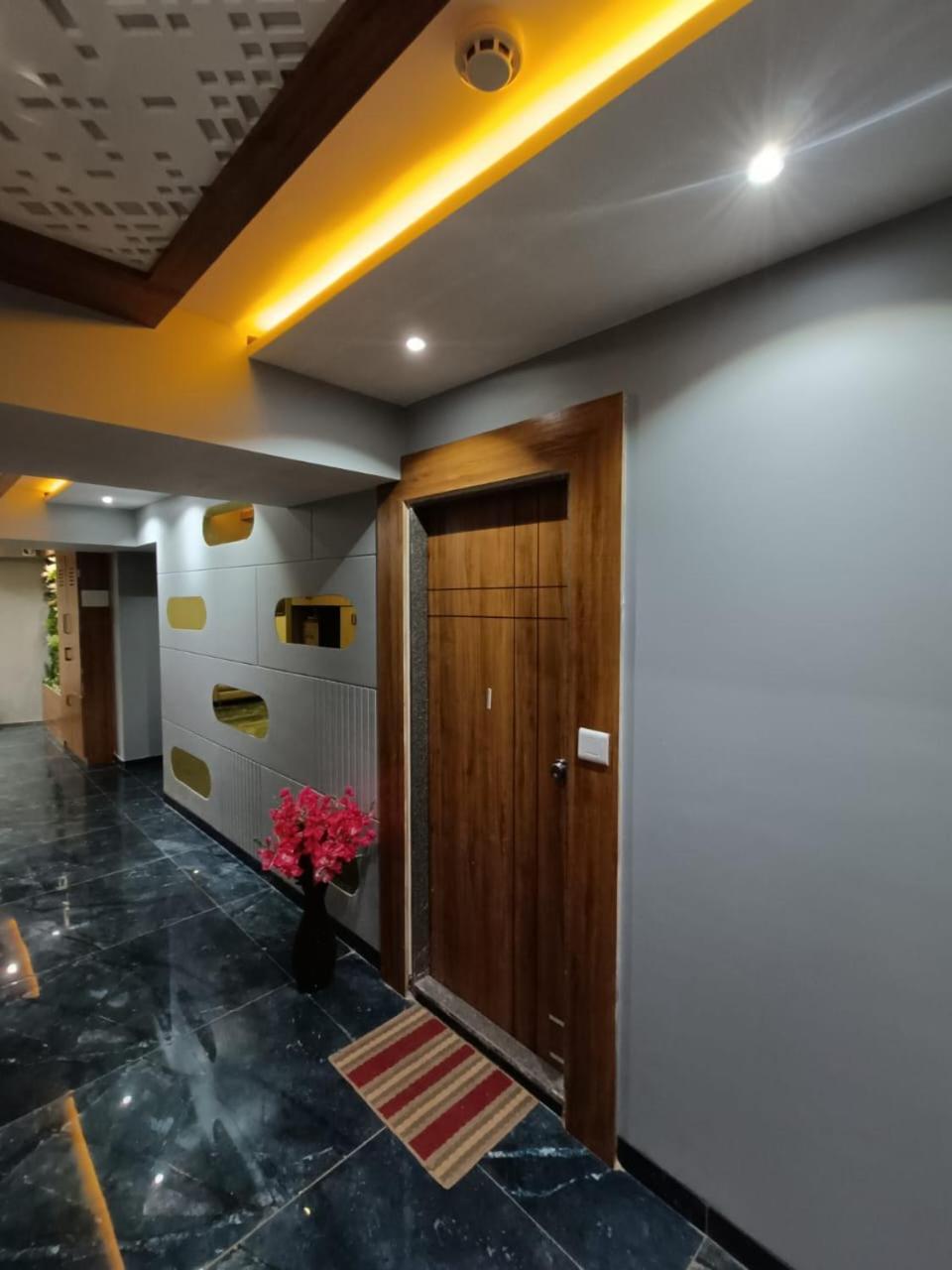 Hotel Rk Icon Ahmedabad Exterior photo